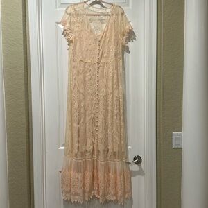 Lace dress | light peach| Torrid Size 1